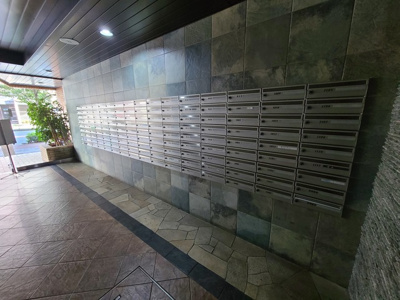 【その他共用部分】 | コボリマンション新大阪 | 集合郵便受けです