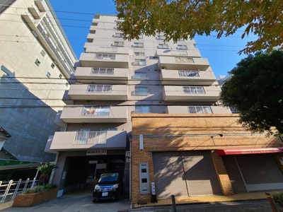 【外観】 | コボリマンション新大阪 | シンプルなデザインの外観です