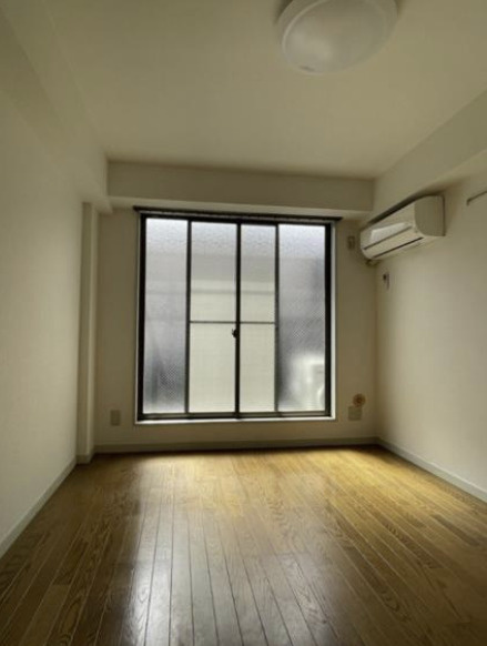 ビバーチェ北沢の居間・リビング