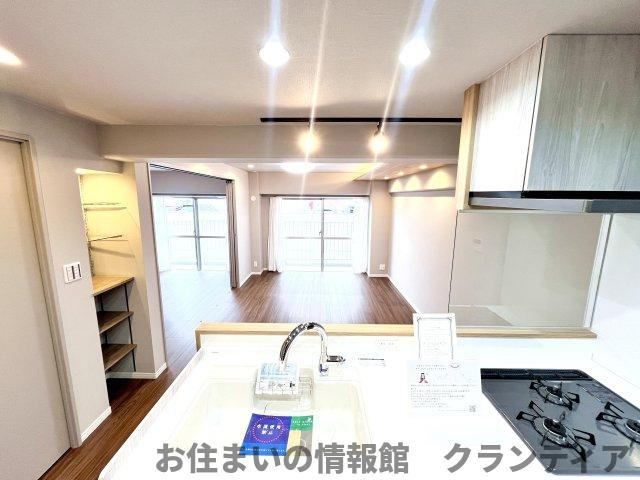 ローズタウン草加A棟のキッチン|ドキドキの新生活も、安心してスタート。ぴったりの住まいを見つけませんか？クランディアが一緒に住まい選びをサポートします‼　まずは、お気軽にお問合せください　＃クランディア