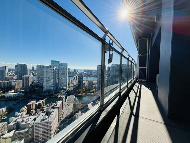 【バルコニー】