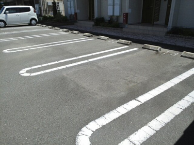 【駐車場】 | グランドゥール　ソフィア　Ⅱ | 駐車場です