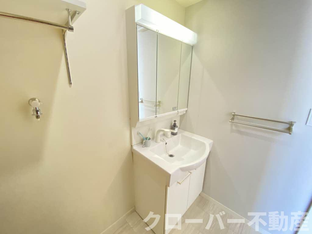 シャーメゾン丸亀の独立洗面台