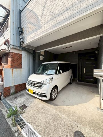 和泉市肥子町2丁戸建の駐車場