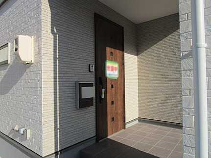 安佐南区伴西４丁目の玄関