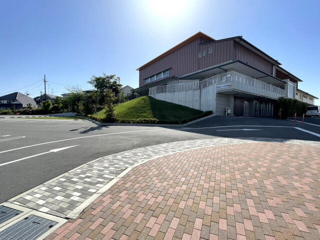 愛知郡東郷町大字和合字牛廻間の新築一戸建の庭|和合あかつき幼稚園まで600m