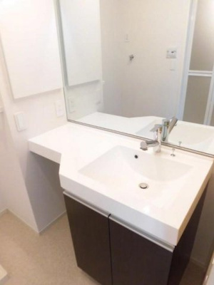 【洗面所】 | ヴァン・フォルス | 忙しい朝には欠かせない洗面所です