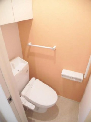 【トイレ】 | ヴァン・フォルス | 落ち着いた色調のトイレです