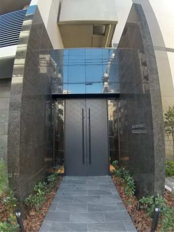 S-RESIDENCE両国sereaのエントランス