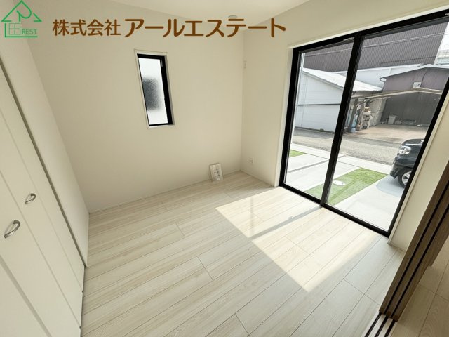 高砂市高砂町東宮町　山陽電鉄「高砂駅」徒歩18分の洋室