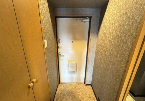 エスペランサ松戸の玄関