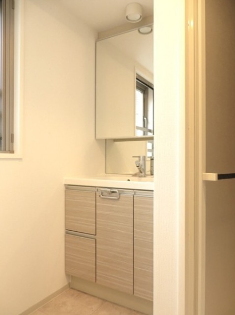 アルティザ東銀座の洗面所