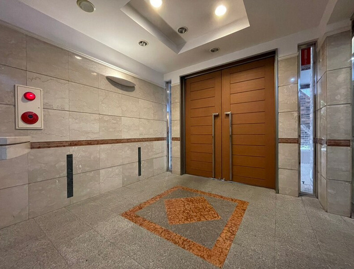 【エントランス】