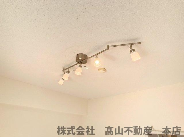 ゼフィール教育大前の収納