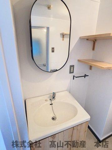 ゼフィール教育大前のバルコニー