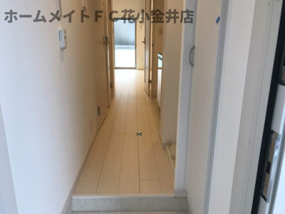 【玄関】 | リブリ・久米川 | 落ち着いた玄関です