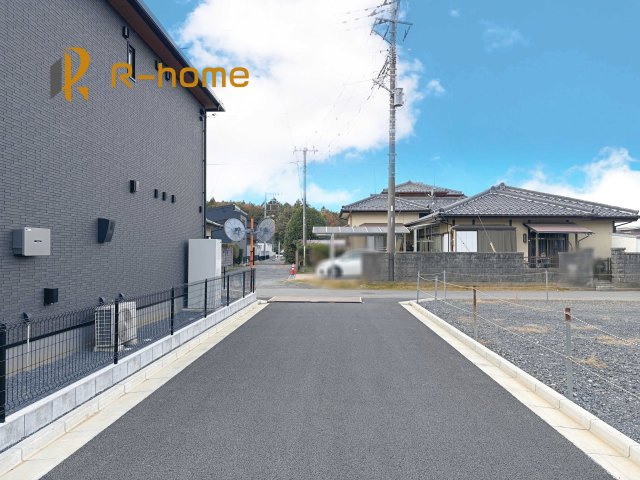 小美玉市羽鳥第11　新築戸建て　1号棟の前面道路含む現地写真|周辺環境も併せて案内致します♪
ぜひ現地へお越しください♪