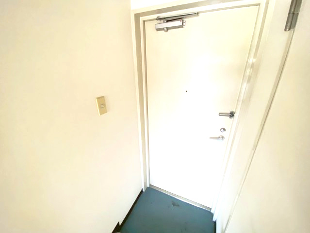 芸大ヒルズの玄関