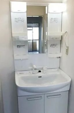 【独立洗面台】 | メゾン・ドゥ・メジロ | 朝の支度にも助かる、独立の洗髪洗面化粧台