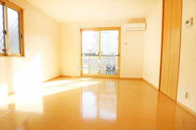 【居間・リビング】 | ポルト | ゆったりとくつろげる、落ち着きのある居室空間です