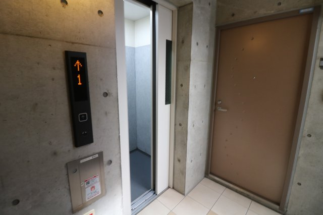 【エントランス】