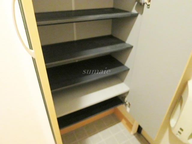 アヴェニールの玄関|下駄箱です☆