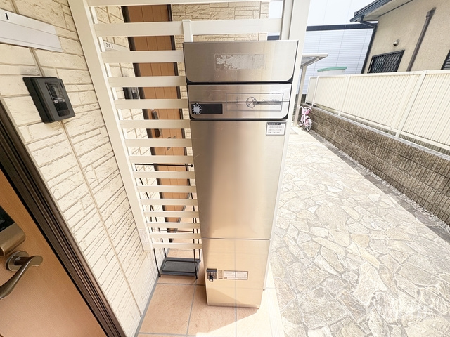 アヴェニールのその他|ポスト、宅配ボックスです☆