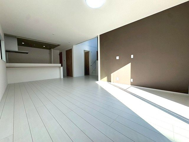 【居間・リビング】 | 福津市津屋崎1丁目戸建