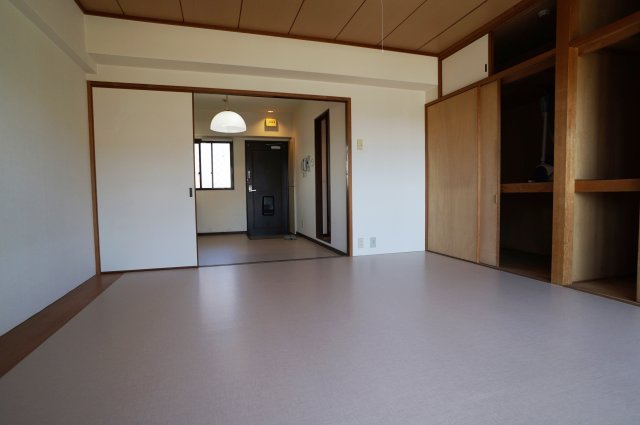 メゾンイン宝塚の寝室