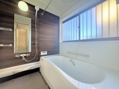 【浴室】 | ◆横浜市緑区いぶき野中古◆ | ◆お子様と一緒にバスタイムを楽しめる広々空間。浴室乾燥機付で心地よいバスタイムを実現します。