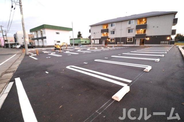 サニーガーデンの駐車場