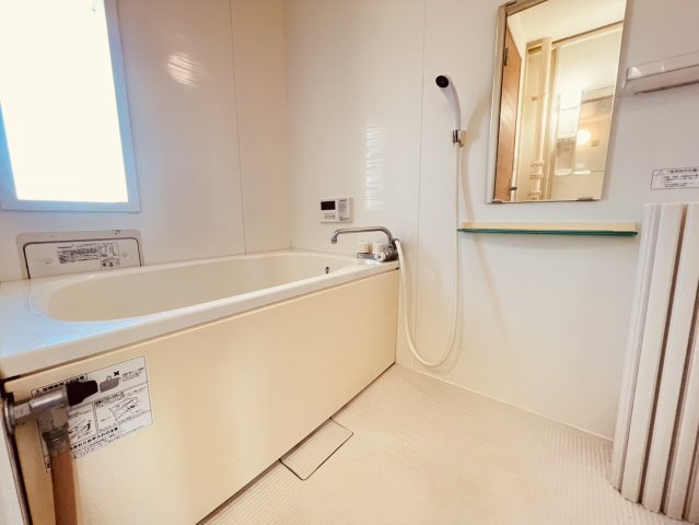 新多聞第2住宅102号棟の浴室