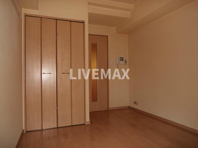 【寝室】プレサンス京大東