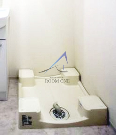 プレール・ドゥーク文京湯島の設備|洗濯機置き場です。