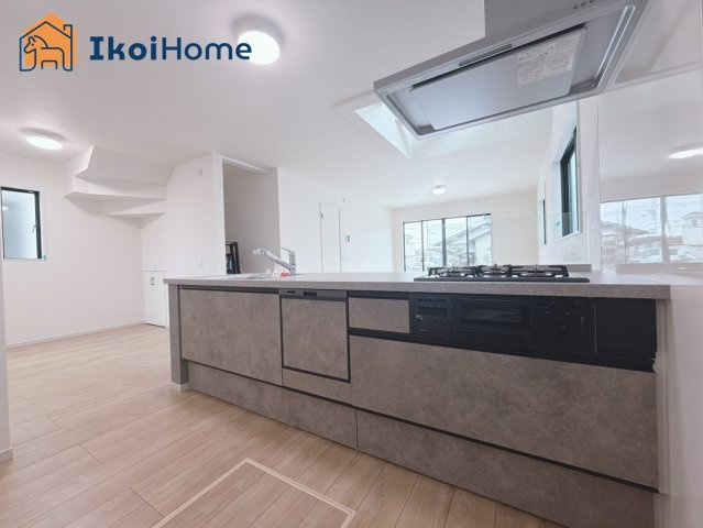 神戸市西区玉津町水谷2期　2号棟　新築戸建のキッチン|【ホームページに現地動画掲載中】●年中無休：当日予約可●食洗機付きのキッチンになります。