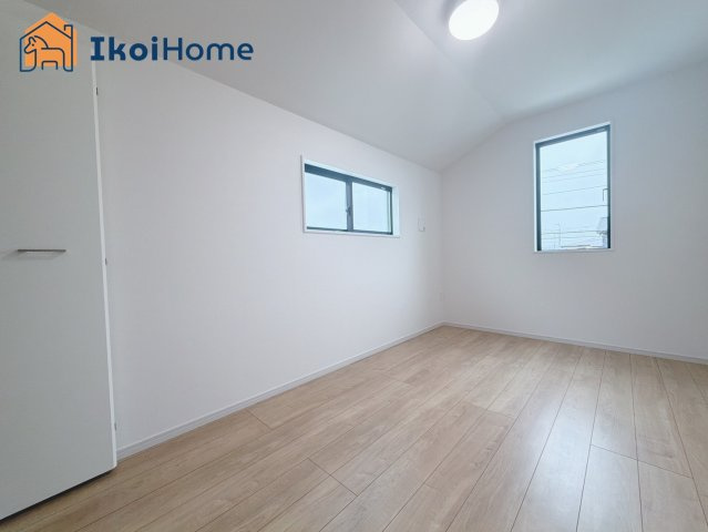 神戸市西区玉津町水谷2期　2号棟　新築戸建の内装|【ホームページに現地動画掲載中】●年中無休：当日予約可●テレワークスペースなどに最適です。