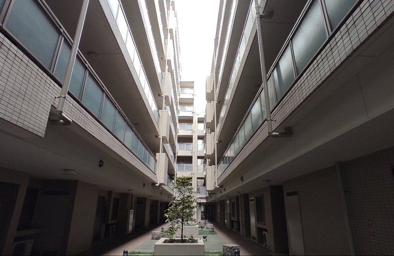 【バルコニー】