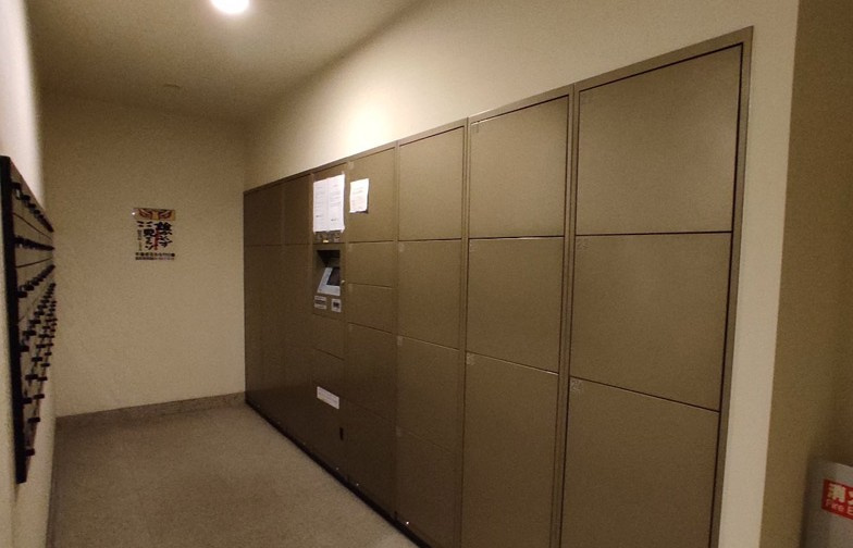 【エントランス】