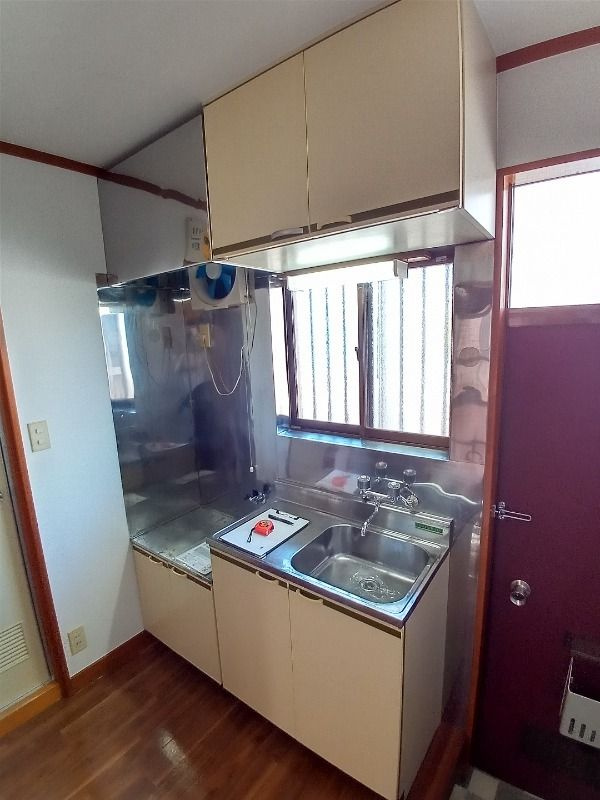 秦野市今泉のアパートのキッチン