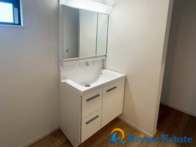 新築戸建　藤沢市大庭の独立洗面台