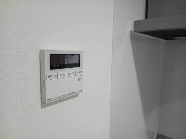Pine Residence３の玄関|１２月２日撮影