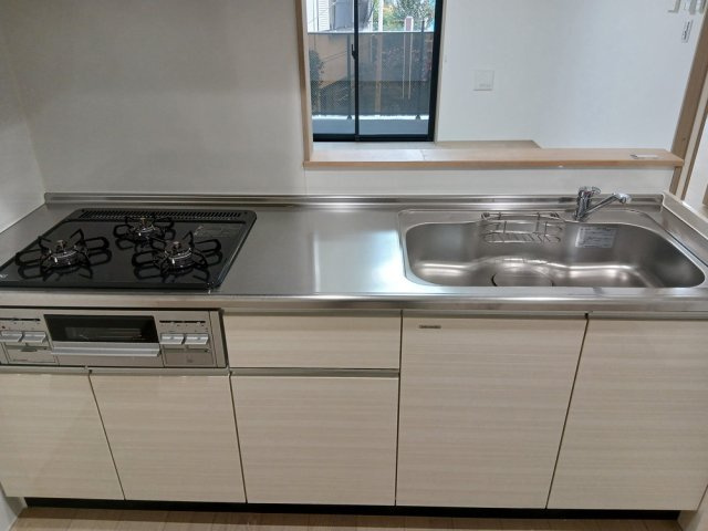 Pine Residence３のキッチン|１２月２日撮影