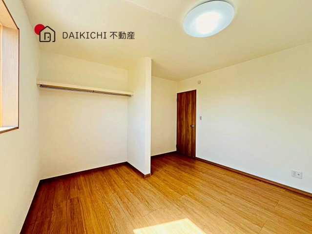 【洋室】 | 加須市久下第7期　ワイウッドコート　新築戸建　全10棟　2号棟