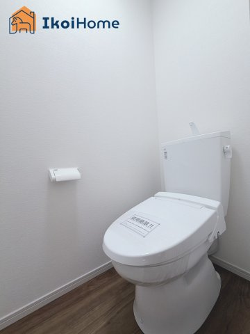 神戸市西区玉津町水谷2期　1号棟　新築戸建のトイレ|【ホームページに現地動画掲載中】●年中無休：当日予約可●トイレが2か所あるので夜中も楽ちん。