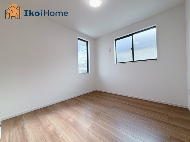 神戸市西区玉津町水谷2期　1号棟　新築戸建の内装|◆同社施工例◆オプションで、より一層フローリングを強くする10年保証のコーティングもございます。