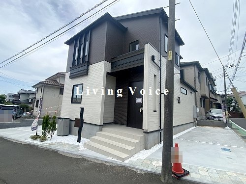 【居間・リビング】 | 【仲介手数料０円】小田原市扇町1丁目　新築一戸建て | 小田原市扇町1丁目　新築一戸建て