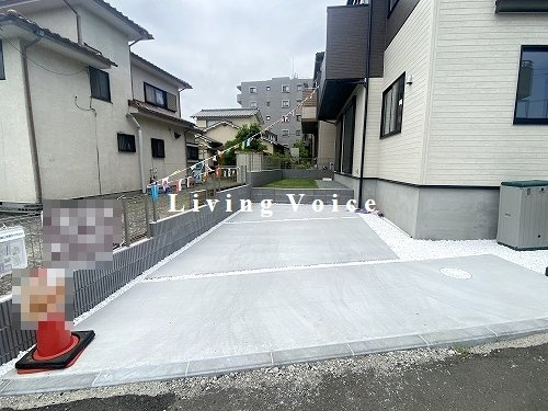 【居間・リビング】 | 【仲介手数料０円】小田原市扇町1丁目　新築一戸建て | 小田原市扇町1丁目　新築一戸建て