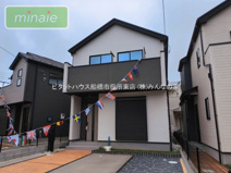 小学校2分　中学校8分　ランドリールーム付き　パントリー付き　松が丘　5号棟の画像