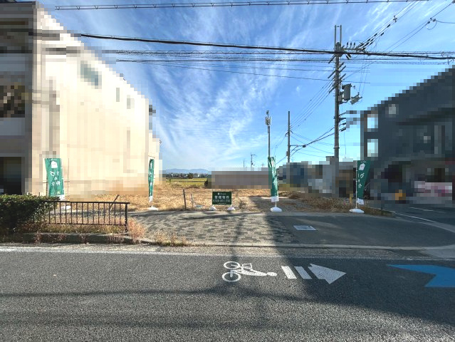 長岡京市今里庄ノ渕の外観|約79.86坪の広々とした建築条件無売土地！
認性が高く、住宅用だけでなく店舗用地にも適した立地。