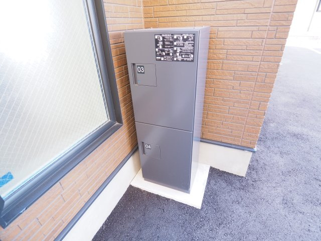 K・グランデ台新田の設備|宅配BOX